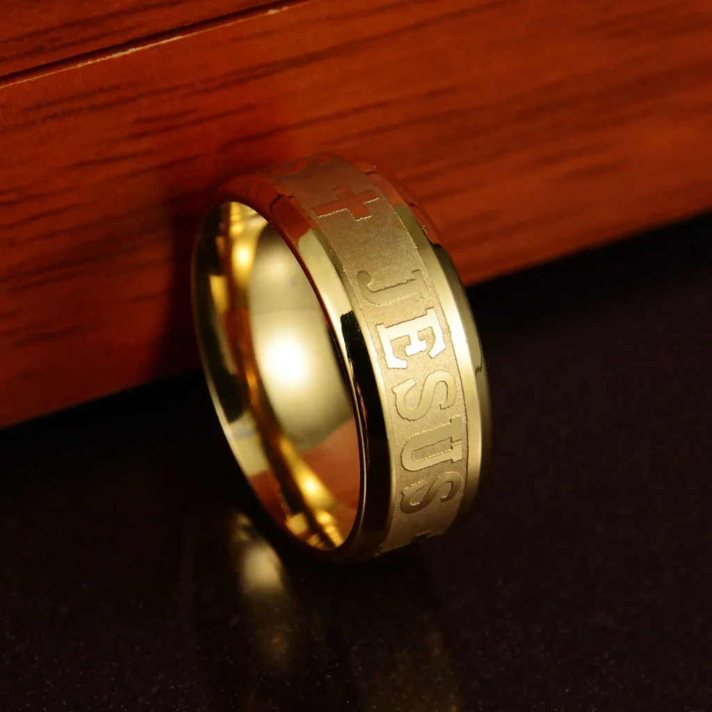 Bague en Acier Inoxydable de 8mm avec Inscription JESUS
