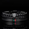 Bracelet Fait Main avec Tressage et Tête de Léopard Pavée de CZ, en Émail Vert et Rouge