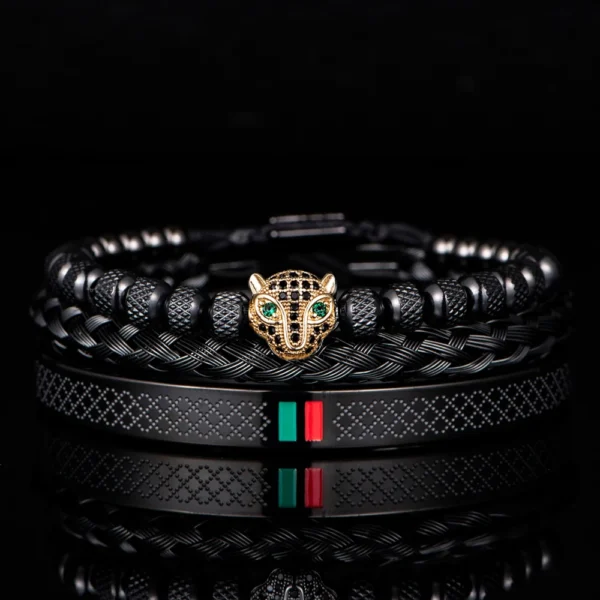 S1dd90babbfac459ab1e66bde5e3cc3adI.webp Bracelet Fait Main avec Tressage et Tête de Léopard Pavée de CZ, en Émail Vert et Rouge