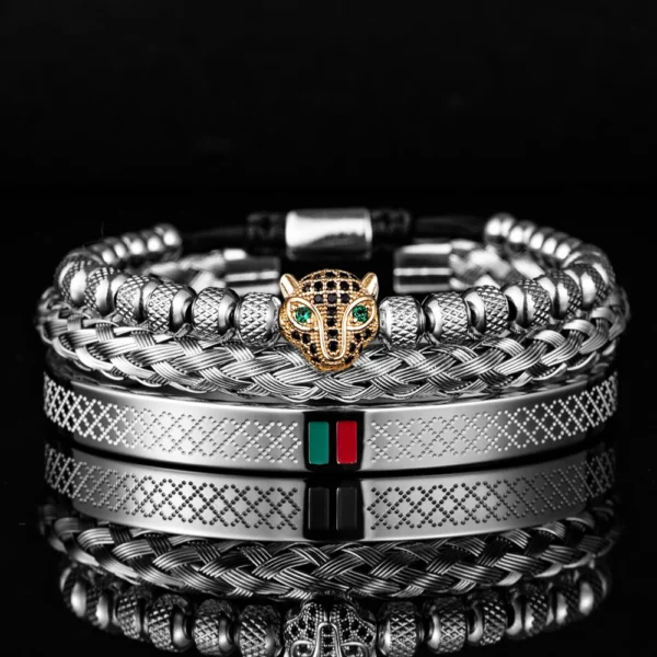 S6b6573242f194329869750bc47af8078D.webp Bracelet Fait Main avec Tressage et Tête de Léopard Pavée de CZ, en Émail Vert et Rouge