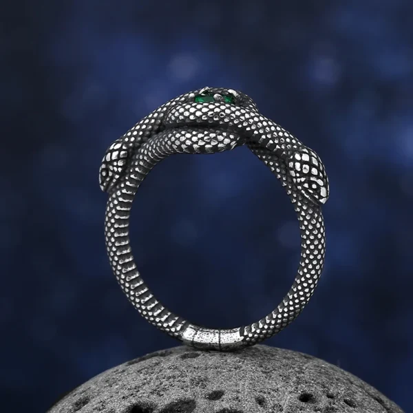 S6da4b30f77e04e048e9f67d2ec3b82e9d.webp 2023 New Vintage 316L Stainless Steel 3D Snake Ring With Green Stone Animal Fashion jewelry For Man Women Boyfriend Gift