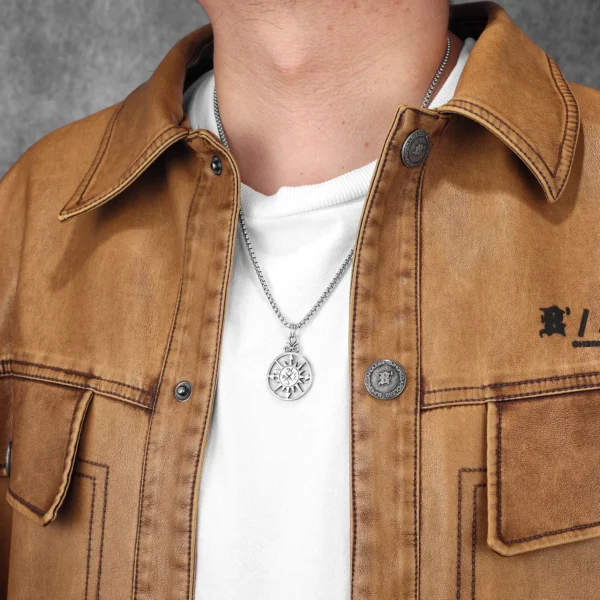 S7eaaabc50e11417b880099f81c8b93d3c.webp Simple Compass Symbol Men Necklaces Stainless Steel Pendant Chain Women Fashion Jewelry Punk New In Accessories Gifts Wholesale