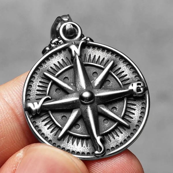 S92868542bfdf4ab998fa0b73cbebeb42Y.webp Compass Amulets Men Necklaces Stainless Steel Pendant Chain Women Fashion Jewelry Punk New In Accessories Gifts Wholesale